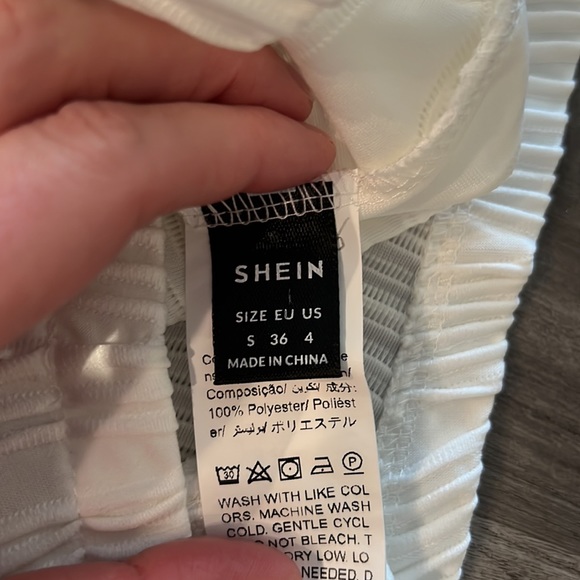 Button down romper - Picture 2 of 2